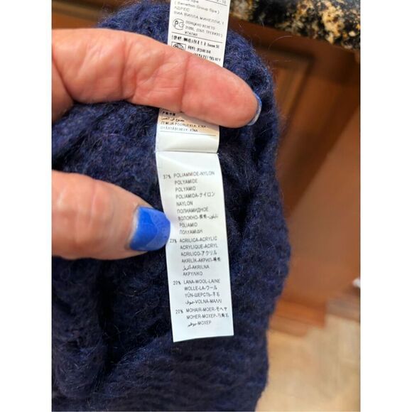 Stile Beneton NWT M Royal deep blue open weave crochet style long sleeve button - Picture 7 of 7